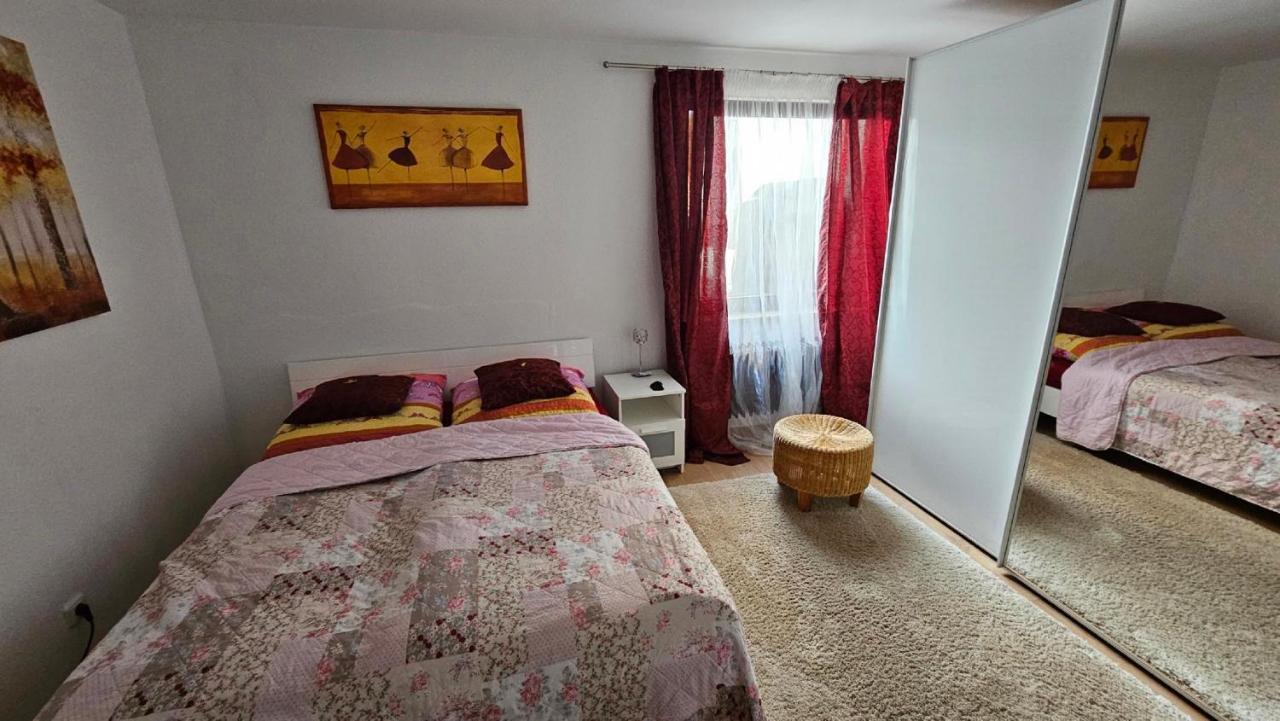 Ferienzimmer Bei Thomas - Gemuetliches Schlaf- Und Wohnzimmer Mit Modernem Bad Ulm Bagian luar foto